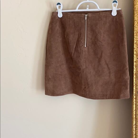 BlankNYC suede mini skirt SIZE: 24 - Picture 8 of 9